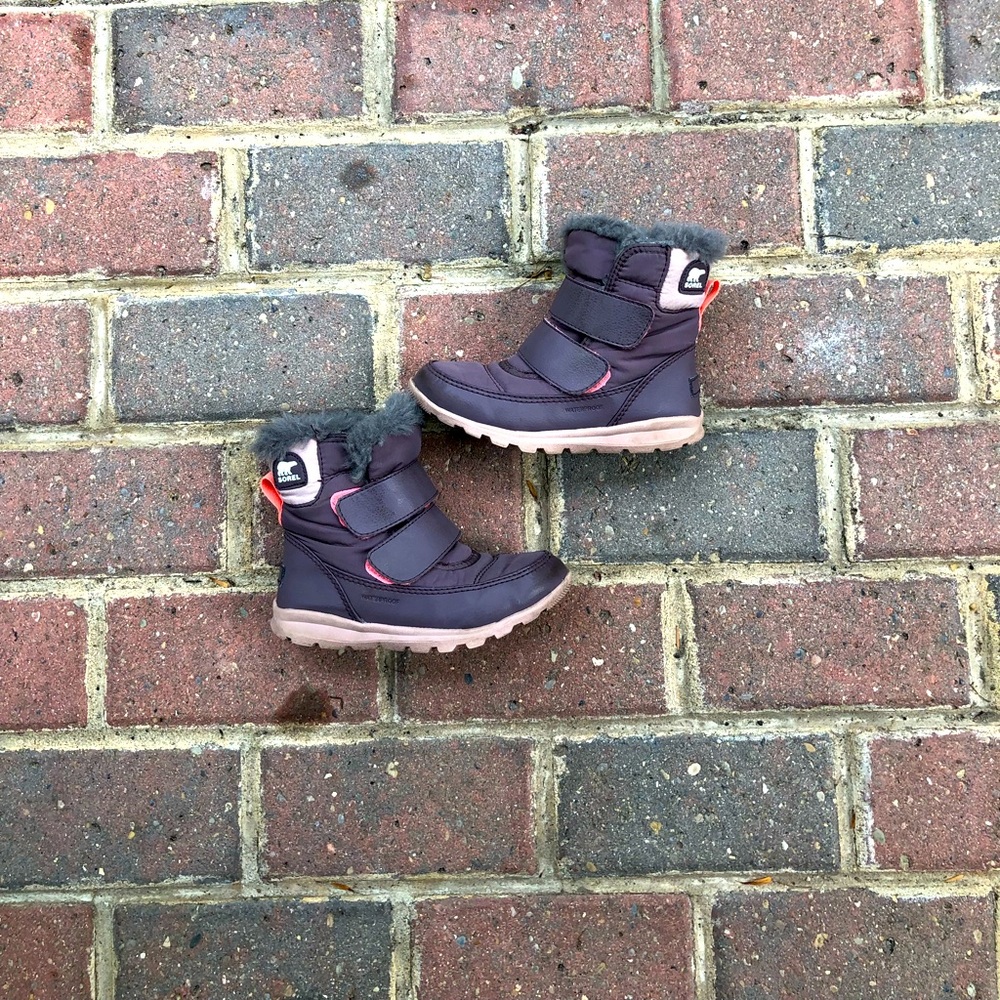 Sorel girls boots- all weather